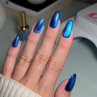DND DC 9D Cat Eye Smoothie - 04 Galactic Sapphire